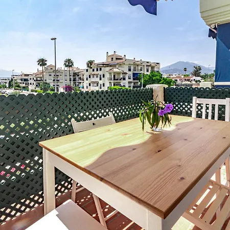 Stylish Getaway Near Puerto Banus *